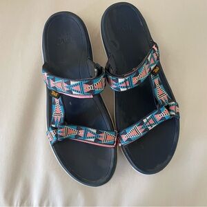 Teva Terra Float Sandals size 10 Pink Blue Tribal Straps Lightweight Hiking